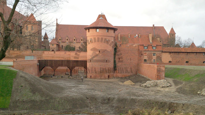 Cegły do rekonstrukcji - zamek Malbork
