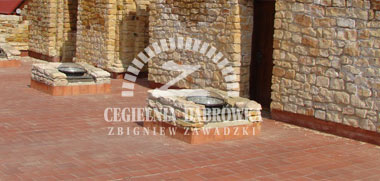 Cegły do przemurowań w pałacu Sapiechów